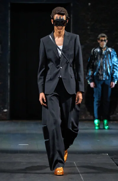 Look 17